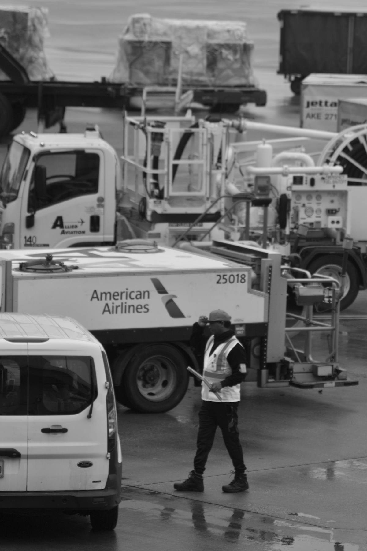 US airport security – airport_customs baggage claim carousel customs declaration forms prohibited items guide at US