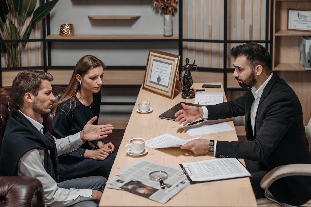 ESTA vs B1/B2 Visa 2026 – Difference for Visitors Explained
