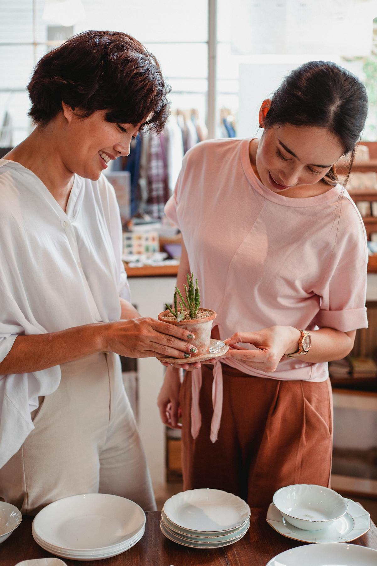 Tipping in the USA 2026 – ESTA Visitor's Guide to Gratuities