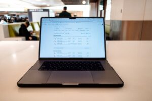 ESTA US travel — laptop online application travel 1