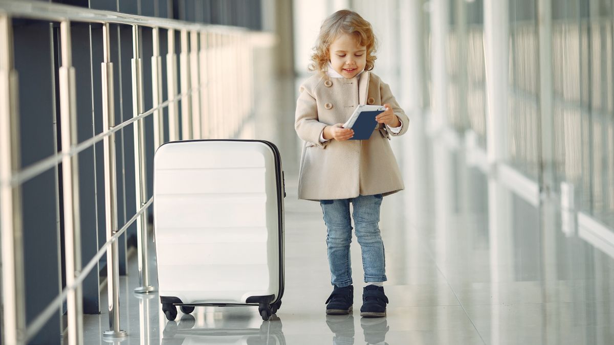 Children passport and family travel documents for ESTA