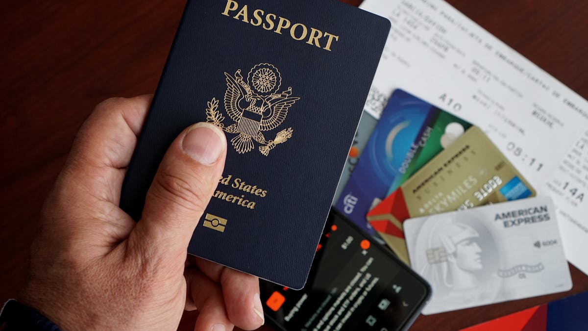US passport and travel documents needed to apply for an ESTA
