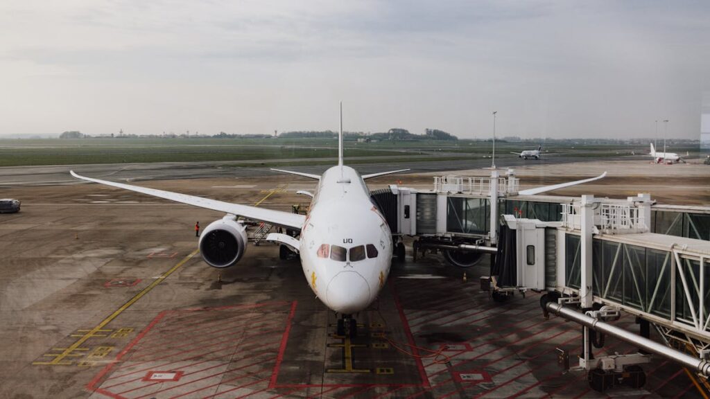 Connecting flight gate where the ESTA connecting flight refund question arises