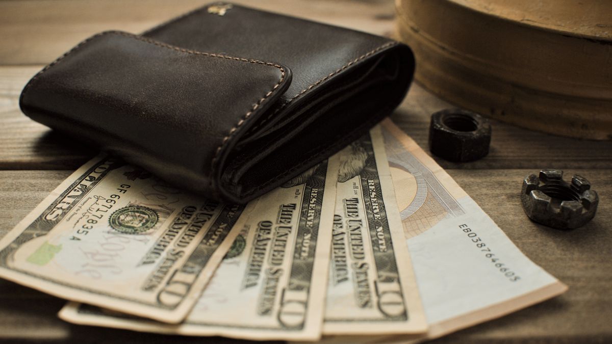 Budgeting the ESTA cost for families in US dollars