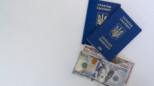 Family travel documents and passports needed for ESTA US travel