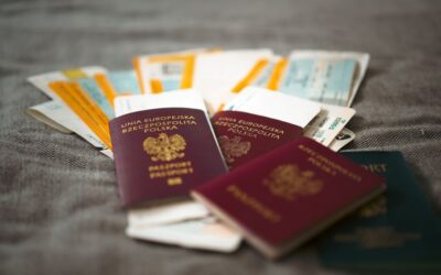 visa-documents-comparison-33497885