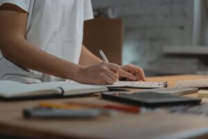 Reviewing ESTA eligibility questions before submitting the application