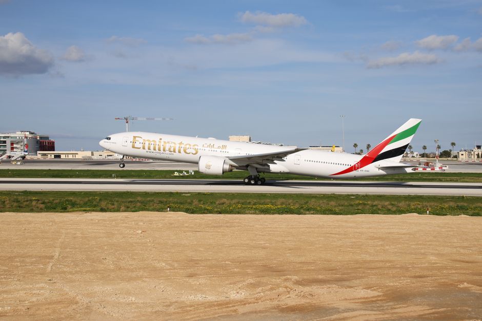 US visitor visa application documents an Emirati citizen must complete